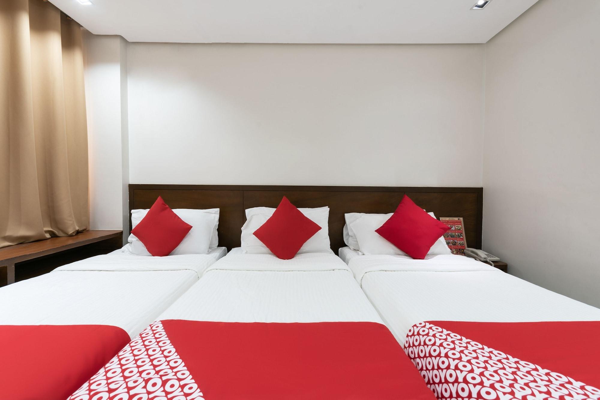 West Makati Hotel Makati City Buitenkant foto