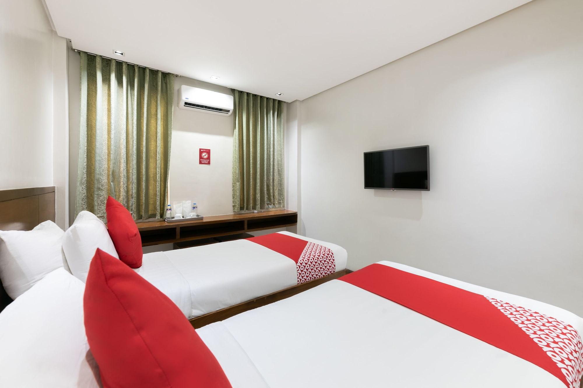 West Makati Hotel Makati City Buitenkant foto